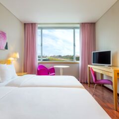 Отель HF Fenix Garden 3* Улучшенный номер с различными типами кроватей