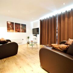 Отель Living by BridgeStreet, Manchester City Centre 4* Апартаменты с различными типами кроватей фото 3