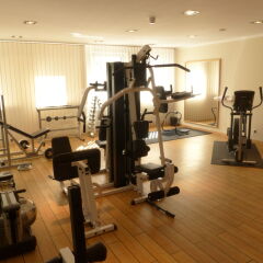 GHOTEL hotel & living München-Nymphenburg фитнесс-зал