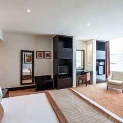 Отель Holiday Inn Dubai - Al Barsha 4* Номер Делюкс с различными типами кроватей