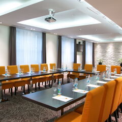 AZIMUT Hotel FREESTYLE Rosa Khutor конференц-зал