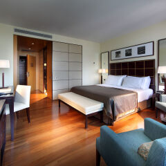 Отель Eurostars Grand Marina 5* Стандартный номер с различными типами кроватей фото 10