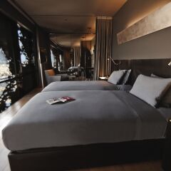 Отель Renaissance Barcelona Fira 5* Полулюкс