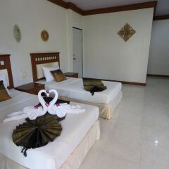 Отель Lanta Villa Resort 3* Номер Делюкс с различными типами кроватей
