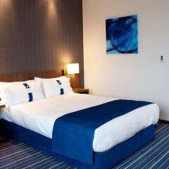 Отель Holiday Inn Express Warsaw Airport 3* Стандартный номер с различными типами кроватей фото 15