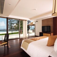 Отель Movenpick Resort Bangtao Beach Phuket 5* Люкс с бассейном и двумя спальнями с различными типами кроватей