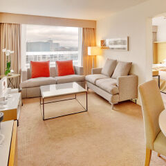Отель Doubletree By Hilton Piccadilly 4* Люкс