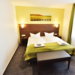 Metro Hotel Frankfurt City by Trip Inn 3* Стандартный номер с двуспальной кроватью
