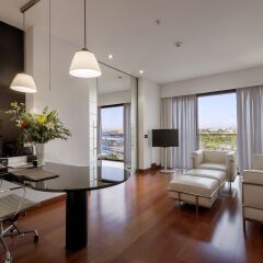 Отель Hilton Madrid Airport 4* Представительский люкс