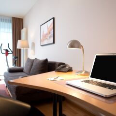Отель Aparthotel Residenz Am Deutschen Theater 4* Апартаменты