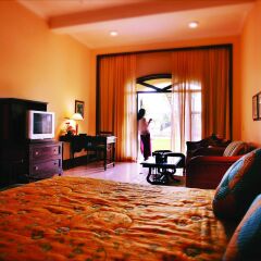 Отель The LaLiT Golf & Spa Resort Goa 5* Люкс с различными типами кроватей