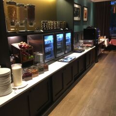 Отель Crowne Plaza Lyon - Cite Internationale Франция, Лион - 1 отзыв об отеле, цены и фото номеров - забронировать отель Crowne Plaza Lyon - Cite Internationale онлайн с домашними животными