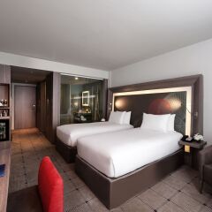Отель Novotel Bangkok Platinum 4* Представительский номер с различными типами кроватей