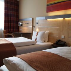 Отель Holiday Inn Express Berlin City Centre-West 3* Стандартный номер с различными типами кроватей фото 4