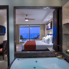 Отель Sunset Plaza Beach Resort & Spa 4* Люкс с различными типами кроватей