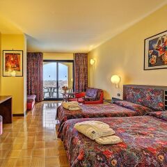 Hotel Caesar Palace 4* Номер Делюкс