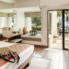 Отель Outrigger Laguna Phuket Beach Resort 5* Номер категории Премиум с различными типами кроватей