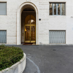 Апартаменты Hintown Apartments Montenapoleone Милан