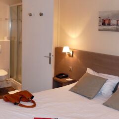 Best Western Hotel De Verdun 3* Улучшенный номер с двуспальной кроватью