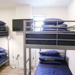 Отель Seoul Dalbit Dongdaemun Guesthouse 2* Стандартный семейный номер с двуспальной кроватью