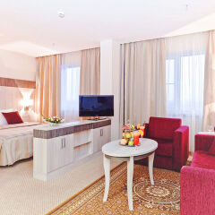Гостиница East Gate 4* Студия с различными типами кроватей фото 11