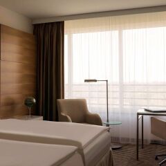Отель Pullman Berlin Schweizerhof 5* Улучшенный номер с различными типами кроватей фото 3