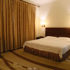 Pazhou Hotel 3* Номер Бизнес с двуспальной кроватью