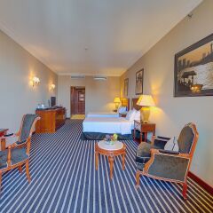 Royal Ascot Hotel 4* Улучшенный номер с различными типами кроватей