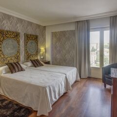 Hotel President комната для гостей