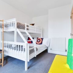 Отель Brighton's Best BIG House 4* Коттедж с различными типами кроватей