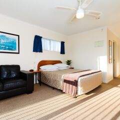 Отель elliotts kapiti coast motor lodge 3* Студия с различными типами кроватей