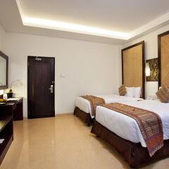 Отель Best Western Kuta Villa 3* Улучшенный номер с различными типами кроватей фото 2
