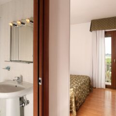 Отель Ciampino 3* Номер категории Эконом с различными типами кроватей фото 4