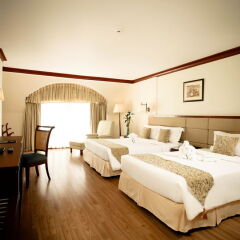 Отель Phuket Graceland Resort And Spa комната для гостей фото 7