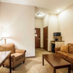 Отель Comfort Inn And Suites McMinnville 2* Люкс с различными типами кроватей