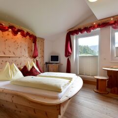 Отель Landhaus Strasser 3* Стандартный номер с различными типами кроватей фото 3