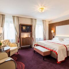 Hotel Stefanie комната для гостей