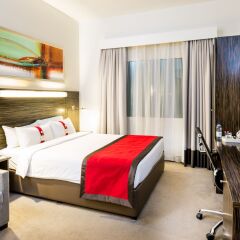 Отель Holiday Inn Express Dubai, Internet City 2* Стандартный номер с различными типами кроватей