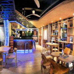 Отель New Nordic Ratana Suites гостиничный бар