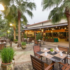 Отель Naina Resort & Spa гостиничный бар