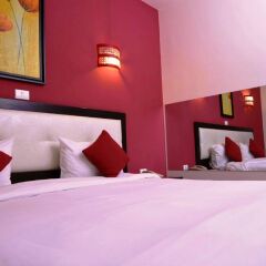Al Murjan Palace Hotel 4* Номер Делюкс с различными типами кроватей