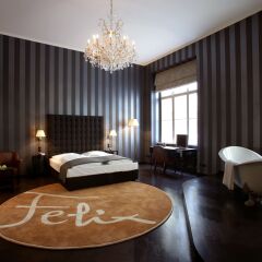 Small Luxury Hotel Altstadt Vienna 4* Улучшенный люкс с различными типами кроватей