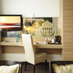Ramada Hotel Berlin-Alexanderplatz 4* Номер Бизнес с двуспальной кроватью
