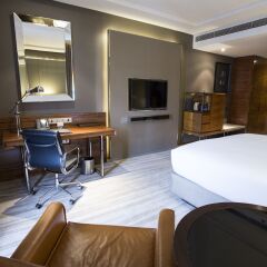 Отель Hilton Sukhumvit Bangkok 4* Представительский номер с двуспальной кроватью