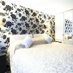 Отель Mayfair House 5* Улучшенные апартаменты с различными типами кроватей