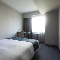 Отель THE KNOT TOKYO Shinjuku 3* Улучшенный номер с различными типами кроватей