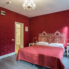 Hotel La Fenice Et Des Artistes 3* Стандартный номер с двуспальной кроватью