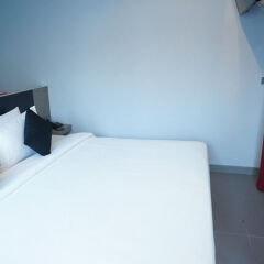 At Patong Hotel комната для гостей фото 2