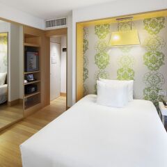 Отель NH Collection Roma Vittorio Veneto 4* Стандартный номер с различными типами кроватей