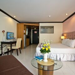 Отель Bella Villa Metro 3* Улучшенный номер с различными типами кроватей фото 2